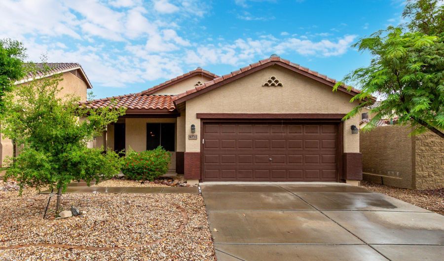 40711 N ERICSON Ln, Anthem, AZ 85086 - 3 Beds, 2 Bath
