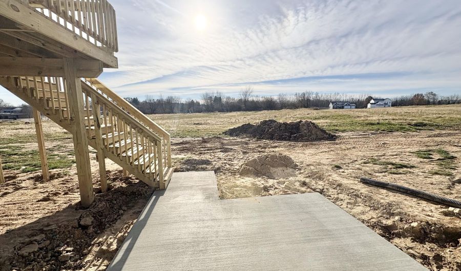 8318 Kettle Hill Ct SE, Alto, MI 49302 - 4 Beds, 2 Bath