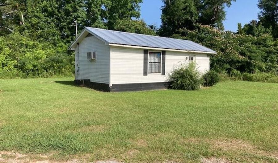 8345- A Highway 15 S, Ackerman, MS 39735 - 0 Beds, 0 Bath