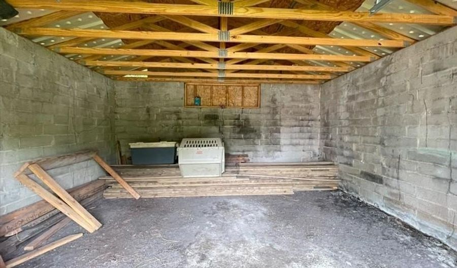 1629 J St, Bedford, IN 47421 - 10 Beds, 4 Bath