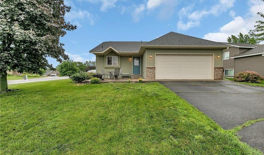409 Highlands Dr, Albany, MN 56307 - 3 Beds, 2 Bath