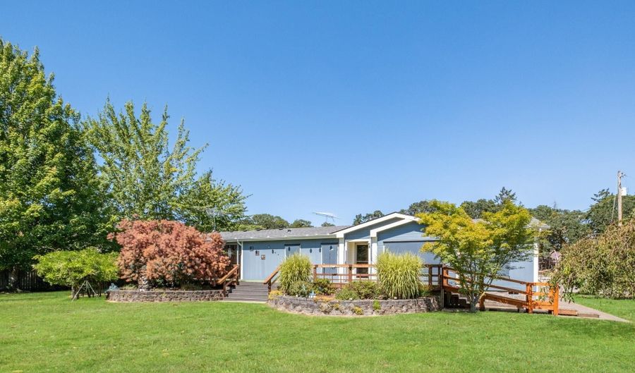 3161 NE Millersburg Dr, Albany, OR 97321 - 3 Beds, 2 Bath