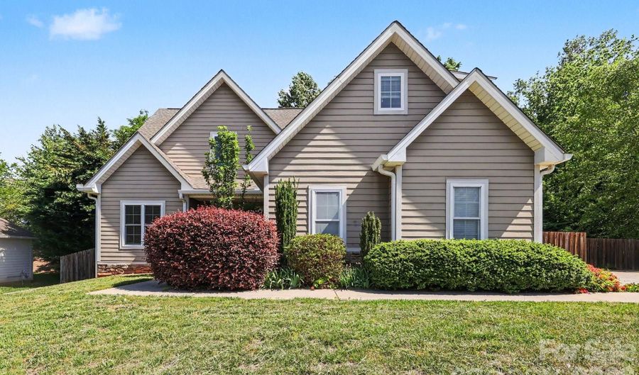 14 Halyn Ln, Arden, NC 28704 - 3 Beds, 3 Bath
