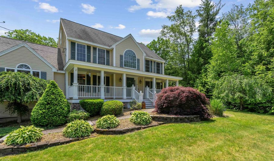 60 Lady Slipper Ln, Chester, NH 03036 - 3 Beds, 3 Bath