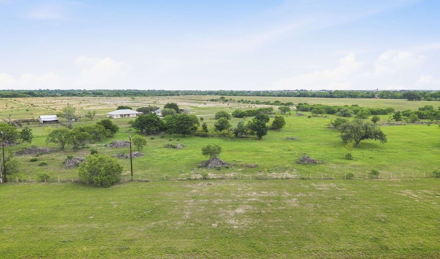 1764 E LOOP 1604 S, Adkins, TX 78101 - 0 Beds, 0 Bath