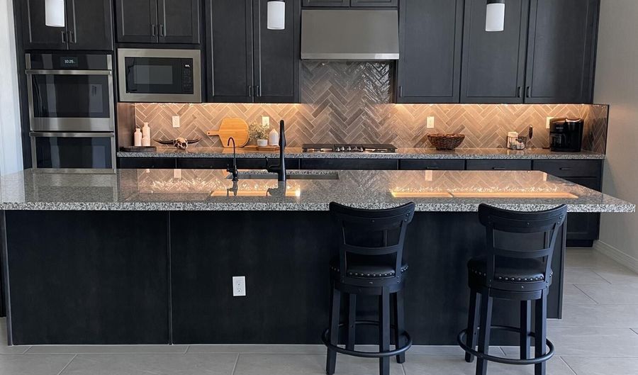 38500 N SCHOOL HOUSE Rd 50, Cave Creek, AZ 85331 - 3 Beds, 3 Bath