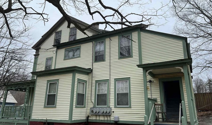 28 Brook St, Brattleboro, VT 05301 - 8 Beds, 4 Bath