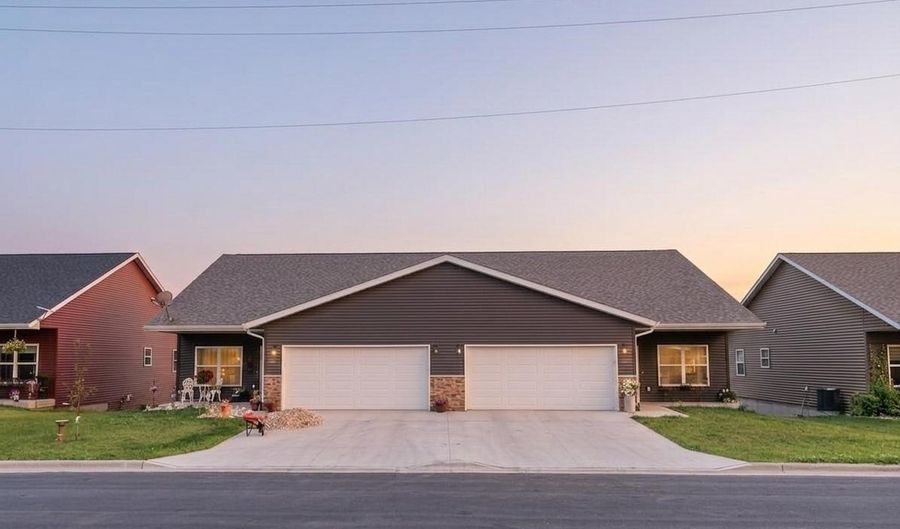 108 S Green St, Argyle, WI 53504 - 3 Beds, 2 Bath