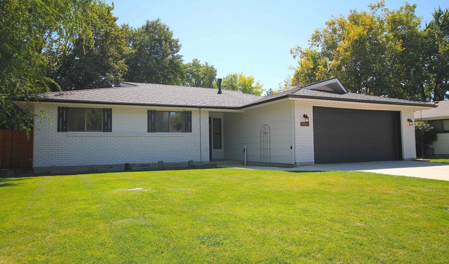 5440 N Tuckerson Pl, Boise, ID 83704 - 3 Beds, 2 Bath