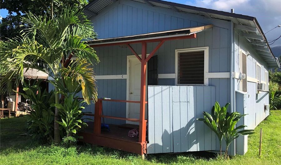 47-719 Kamehameha Hwy C, Kaneohe, HI 96744 - 2 Beds, 1 Bath