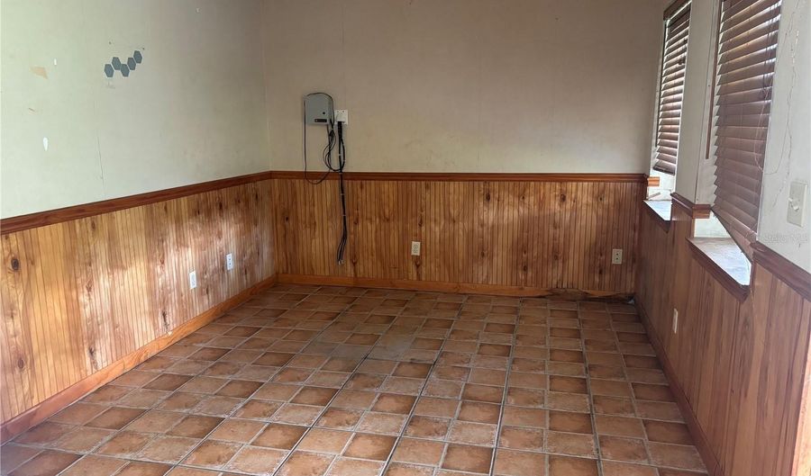 1018 NE CANAL Ave, Arcadia, FL 34266 - 1 Beds, 1 Bath