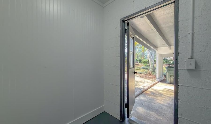 1810 Lake Douglas Rd, Bainbridge, GA 39819 - 5 Beds, 3 Bath