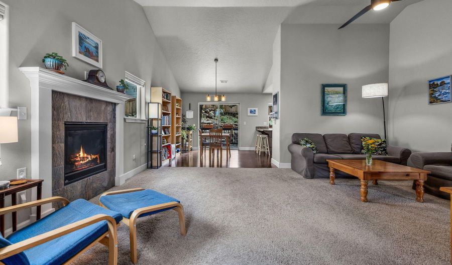 63348 Lamoine Ln, Bend, OR 97701 - 4 Beds, 3 Bath