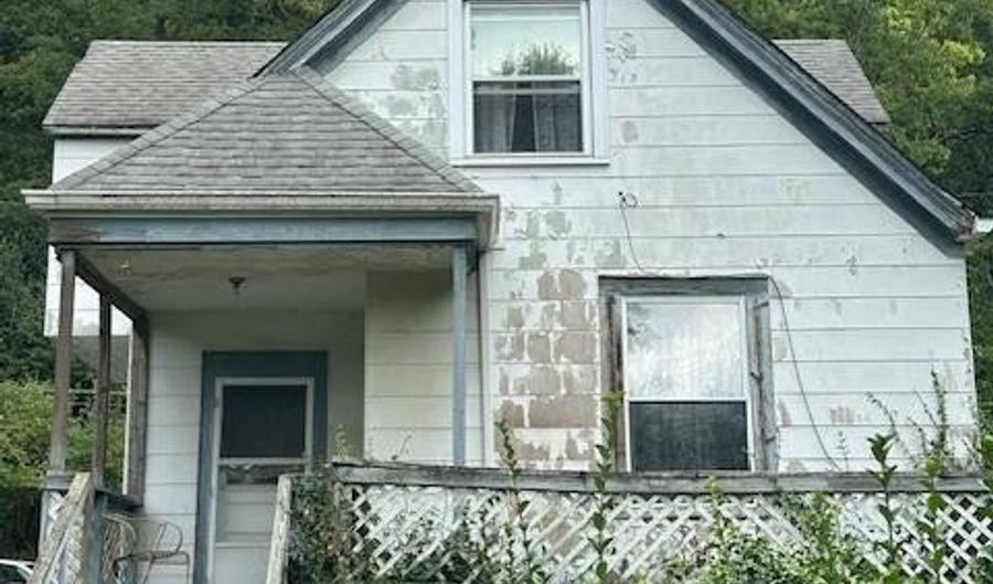 3310 River Rd, Cincinnati, OH 45204 - 3 Beds, 1 Bath