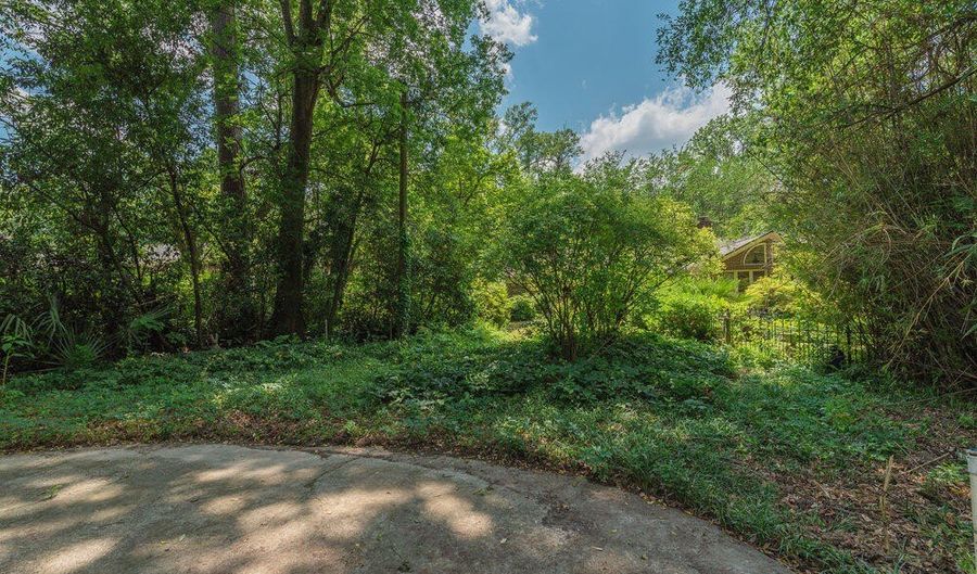 90 Manville Ave, Barnwell, SC 29812 - 3 Beds, 2 Bath