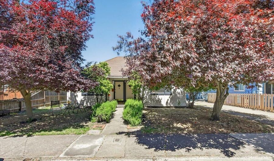 457 C St, Ashland, OR 97520 - 0 Beds, 0 Bath