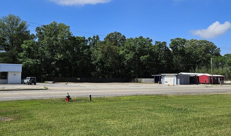 308 W Summers Dr, Abbeville, LA 70510 - 0 Beds, 0 Bath