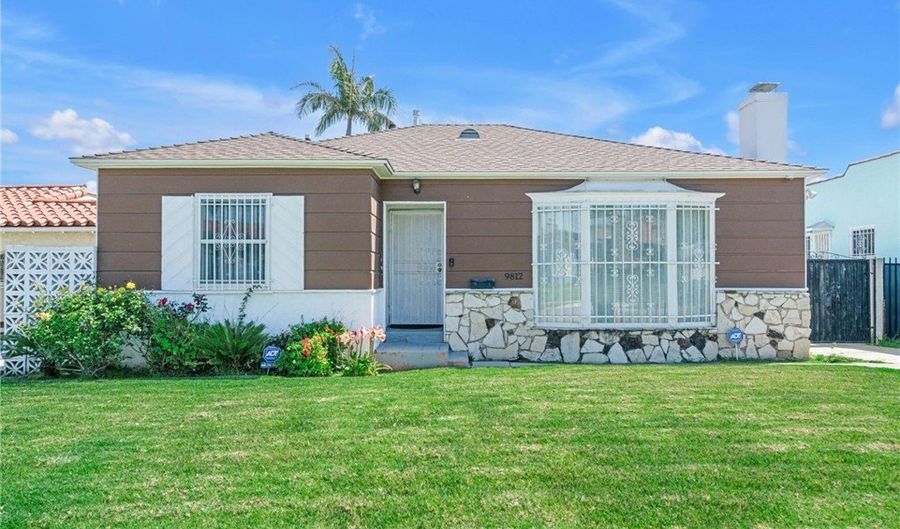 9812 S Denker Ave, Los Angeles, CA 90047 - 2 Beds, 1 Bath