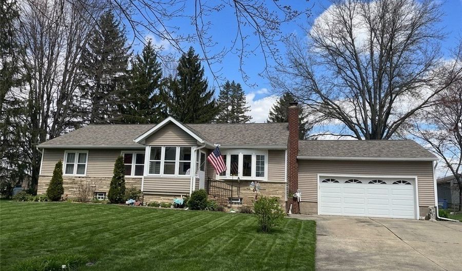 6915 Clark Rd, Atwater, OH 44201 - 3 Beds, 2 Bath