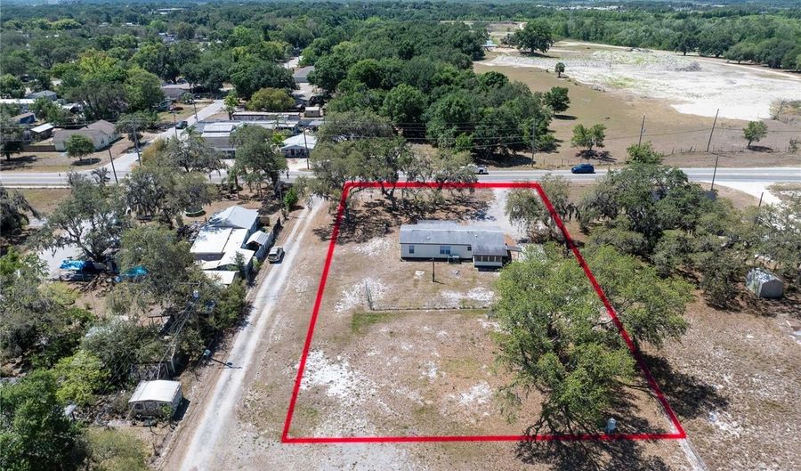 680 OLD DIXIE Hwy, Auburndale, FL 33823 - 3 Beds, 2 Bath
