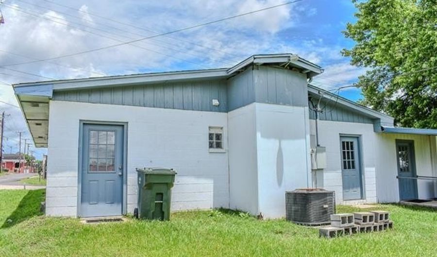 106 SE 2nd St, Antlers, OK 74523 - 0 Beds, 0 Bath