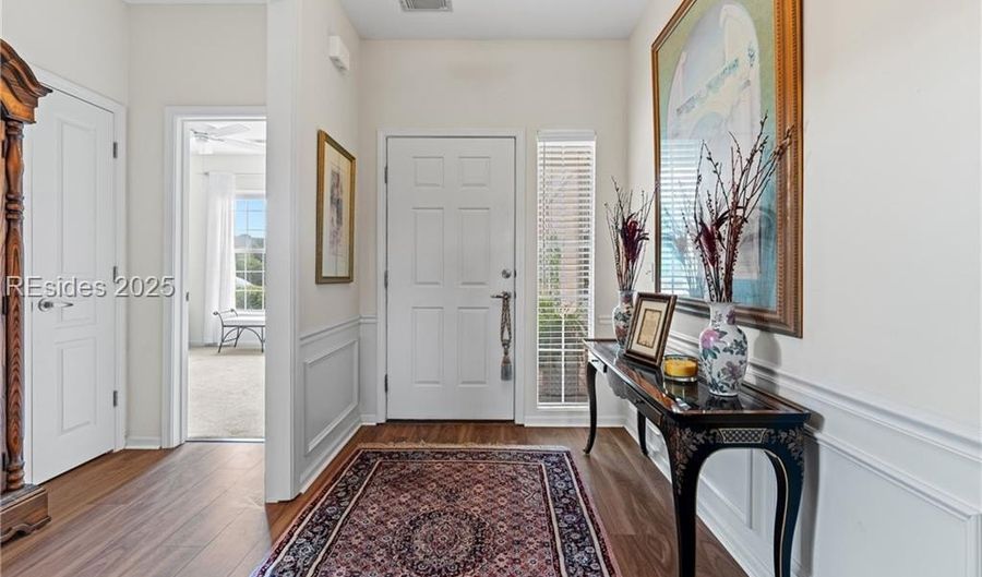 35 Marigold Dr, Bluffton, SC 29909 - 3 Beds, 2 Bath