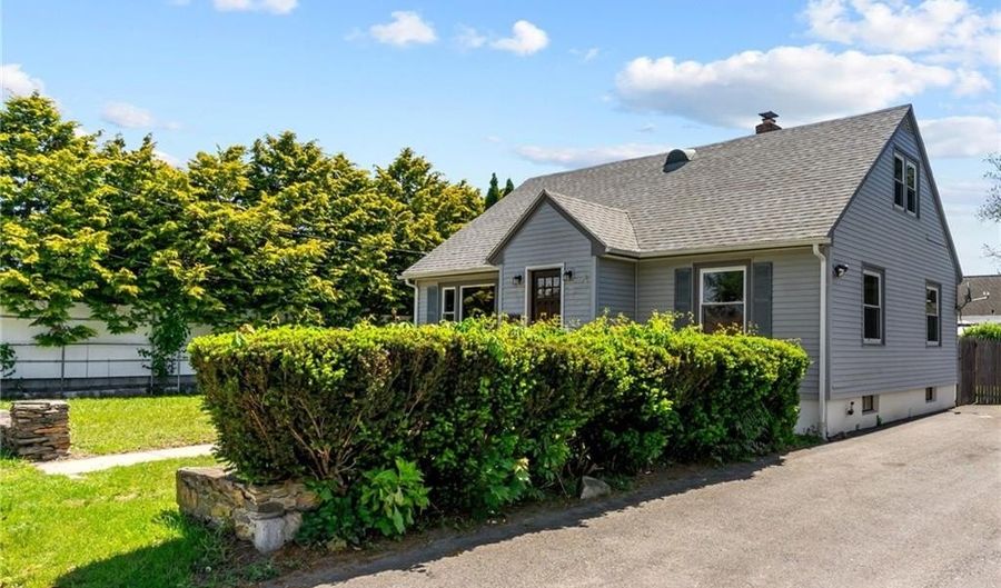 22 Dante Ave, Johnston, RI 02919 - 5 Beds, 3 Bath