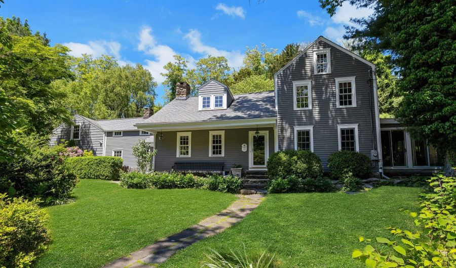 64 Old Kings Hwy S, Darien, CT 06820 - 5 Beds, 4 Bath