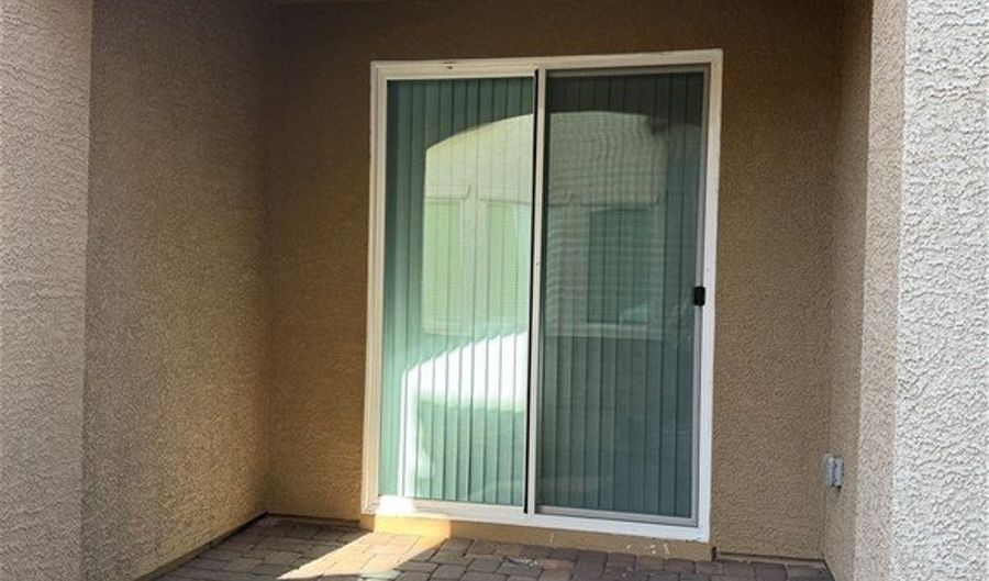 208 Vanhoy Ave, Henderson, NV 89011 - 3 Beds, 3 Bath