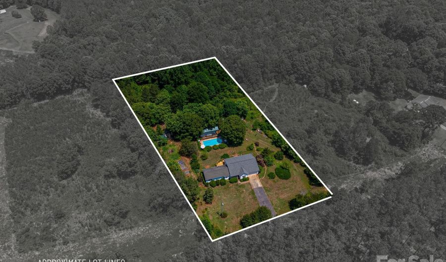 260 Houser Rd, Blacksburg, SC 29702 - 4 Beds, 3 Bath