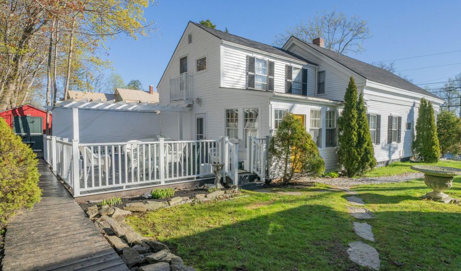 18 Waldo Ave, Belfast, ME 04915 - 4 Beds, 2 Bath