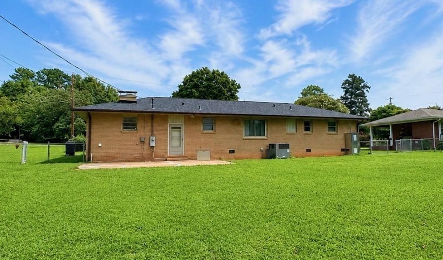 2600 Warren Dr, Anderson, SC 29621 - 3 Beds, 2 Bath