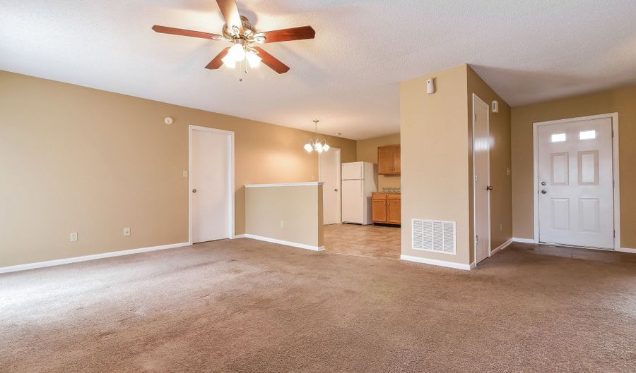 7467 Grandview Dr, Avon, IN 46123 - 3 Beds, 2 Bath