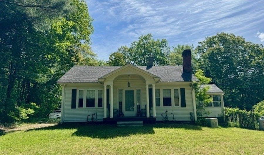 278 Colebrook River Rd, Colebrook, CT 06021 - 2 Beds, 1 Bath
