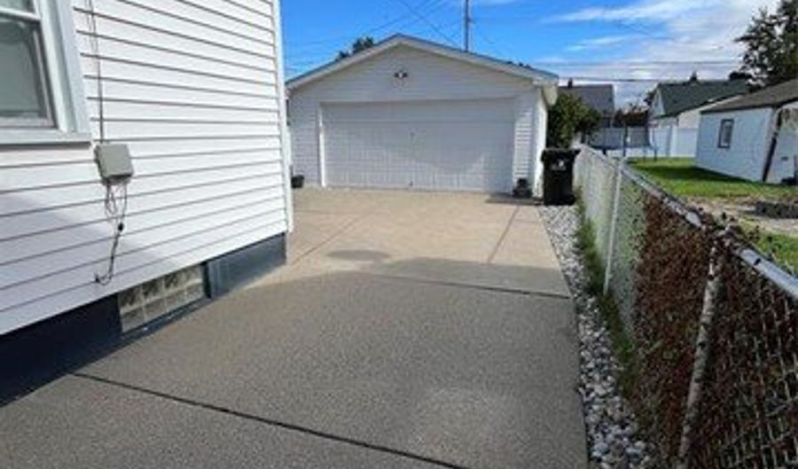 15942 Anne Ave, Allen Park, MI 48101 - 3 Beds, 2 Bath