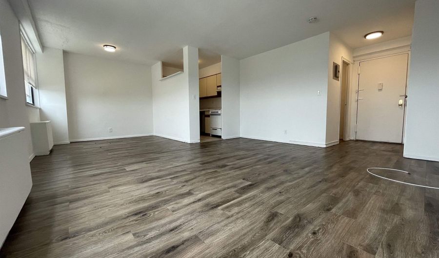 1225 KENNEDY Blvd 12H, Bayonne, NJ 07002 - 1 Beds, 1 Bath