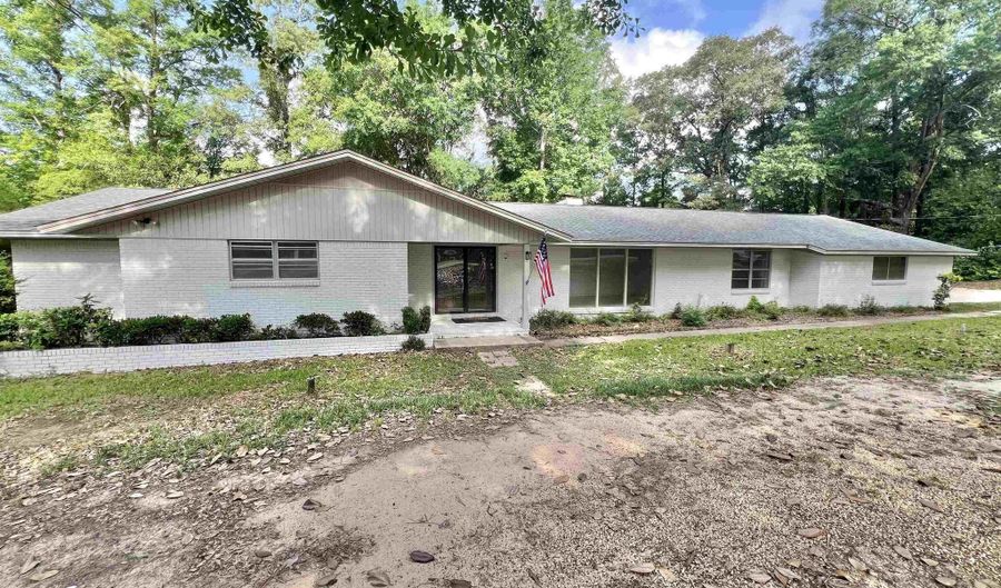 1838 Dogwood Dr, Atmore, AL 36502 - 3 Beds, 2 Bath