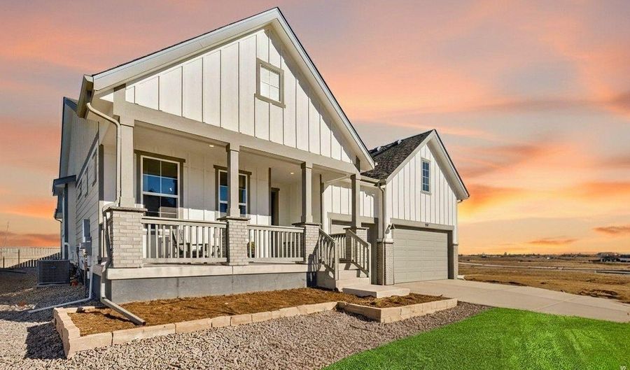 376 Rustic Barn Ln, Berthoud, CO 80513 - 3 Beds, 2 Bath