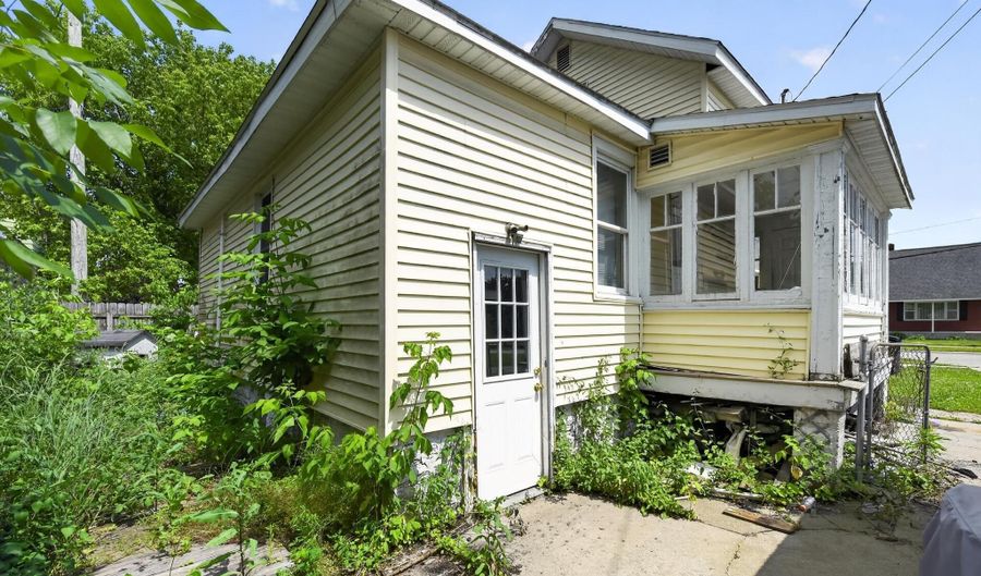 513 Pine St, Alpena, MI 49707 - 3 Beds, 1 Bath