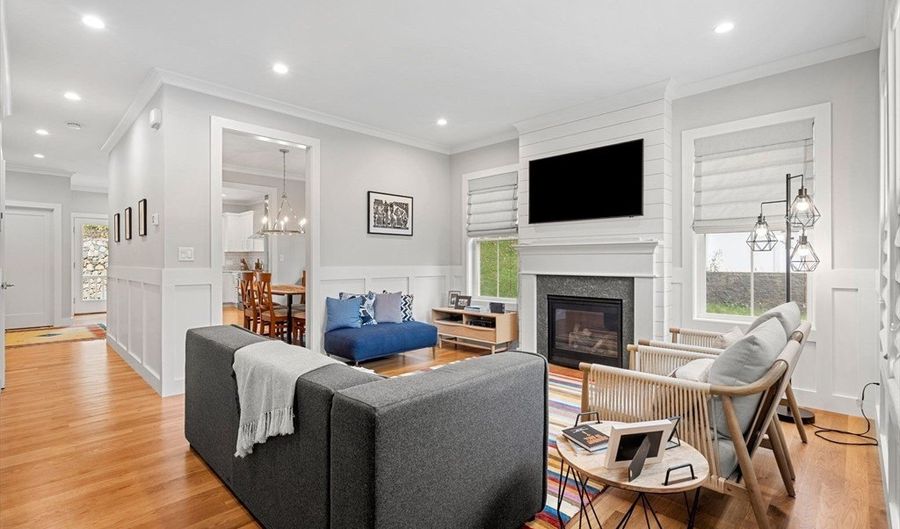 18 Breck Ave 18, Boston, MA 02135 - 4 Beds, 3 Bath