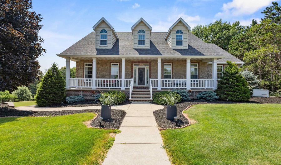 N3224 FEATHER RIDGE Drive, Appleton, WI 54913 - 3 Beds, 3 Bath