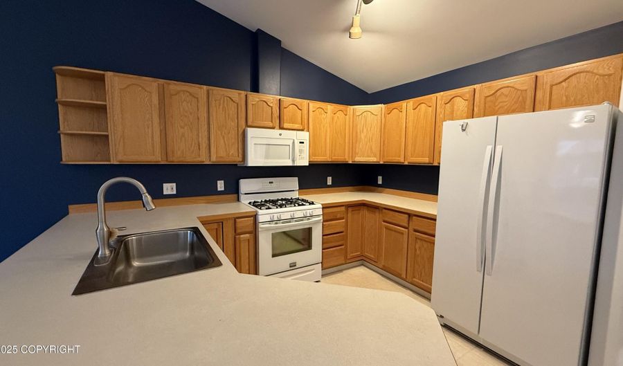 7842 Spruce St #5B, Anchorage, AK 99507 - 3 Beds, 2 Bath