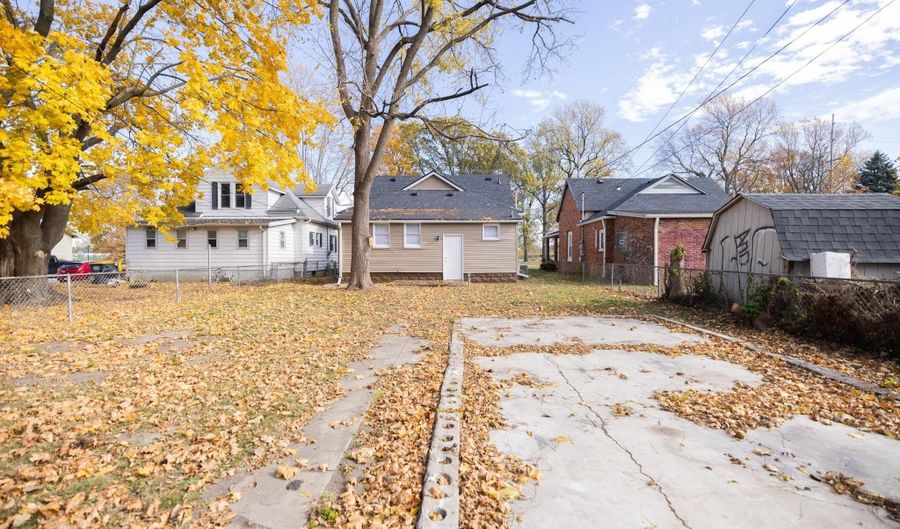 2007 Columbus Ave, Anderson, IN 46016 - 2 Beds, 1 Bath