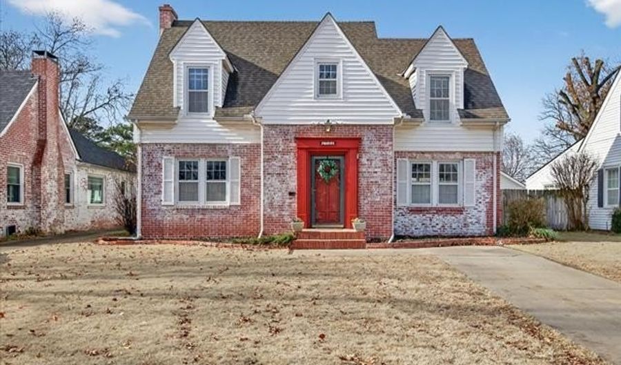 1731 S Johnstone Ave, Bartlesville, OK 74003 - 4 Beds, 3 Bath