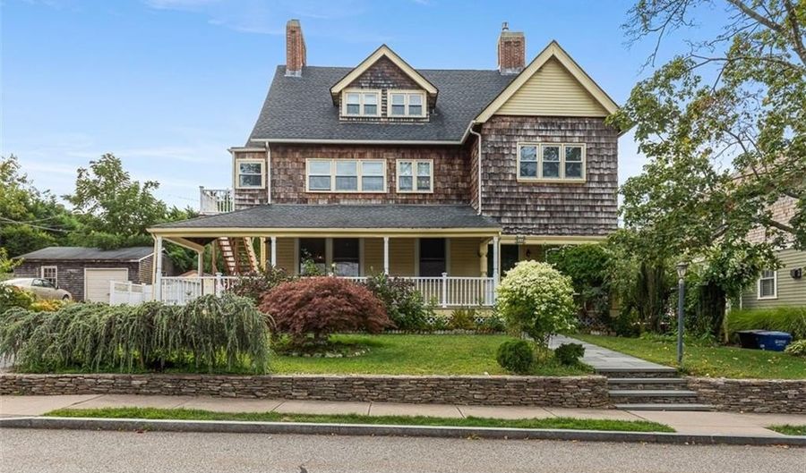 55 Hunter Ave, Newport, RI 02840 - 6 Beds, 6 Bath