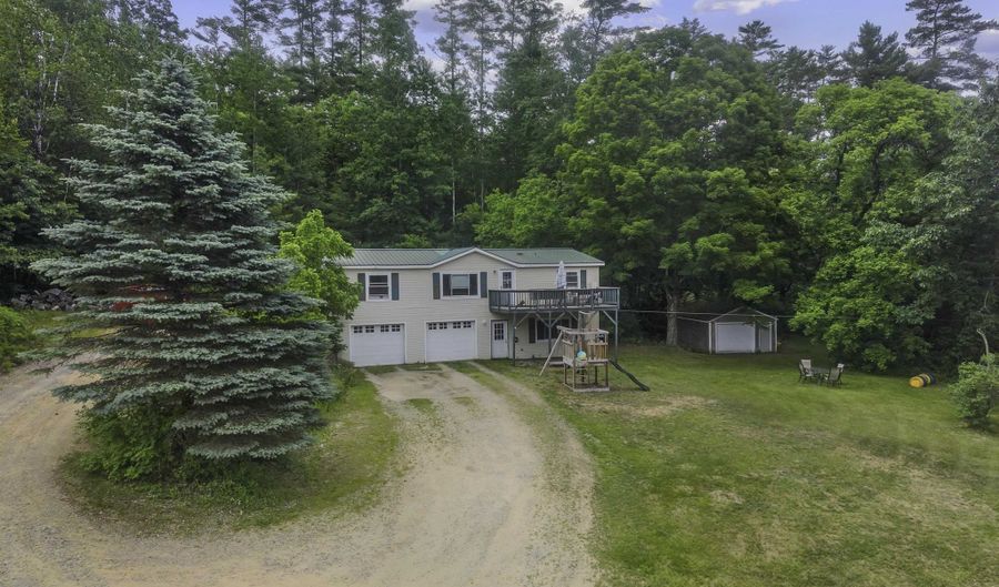45 Concord St, Belmont, NH 03220 - 3 Beds, 3 Bath