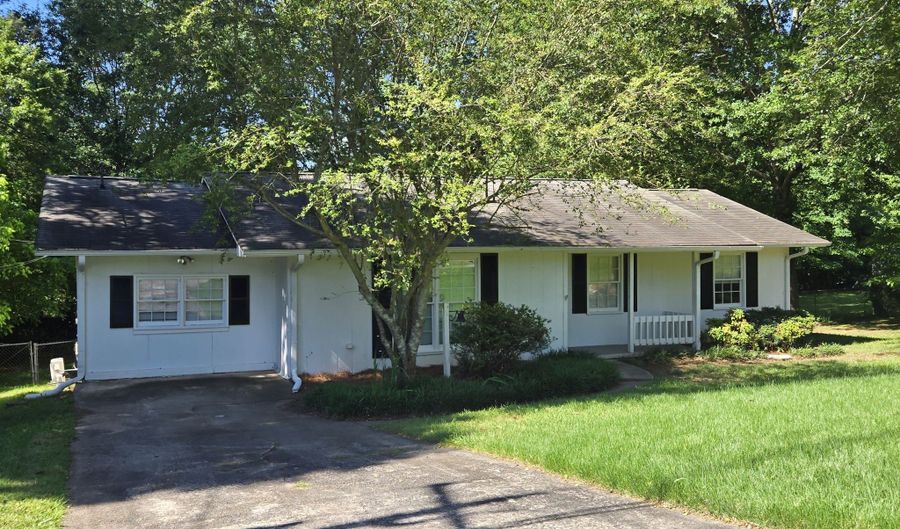 4215 Terrace, Acworth, GA 30101 - 4 Beds, 2 Bath
