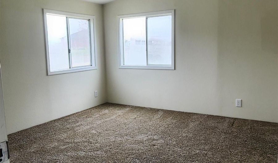 487 W 45 N, Burley, ID 83318 - 4 Beds, 2 Bath