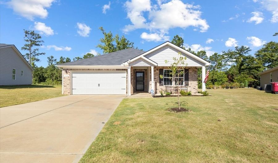 504 Pine Mdws, Macon, GA 31206 - 4 Beds, 2 Bath