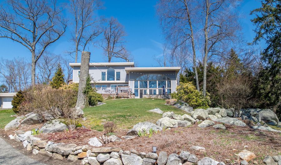 10 Oak Point Clb, New Milford, CT 06776 - 4 Beds, 4 Bath